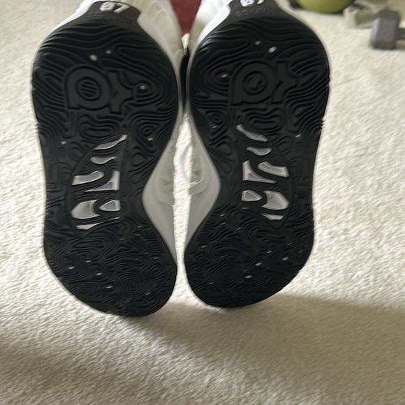 Nike KD 15 Black and White Brand New Men’s Sneakers - Picture 5 of 6
